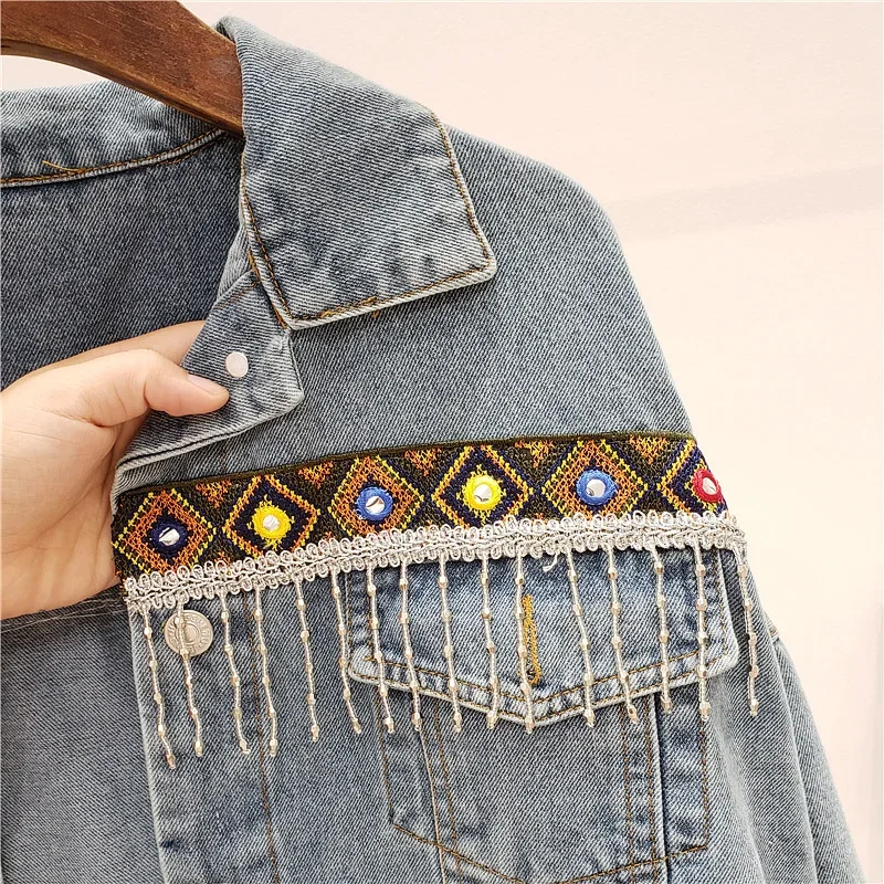 Chaqueta vaquera con borlas bo - Embroidery Jeans reseña y precio