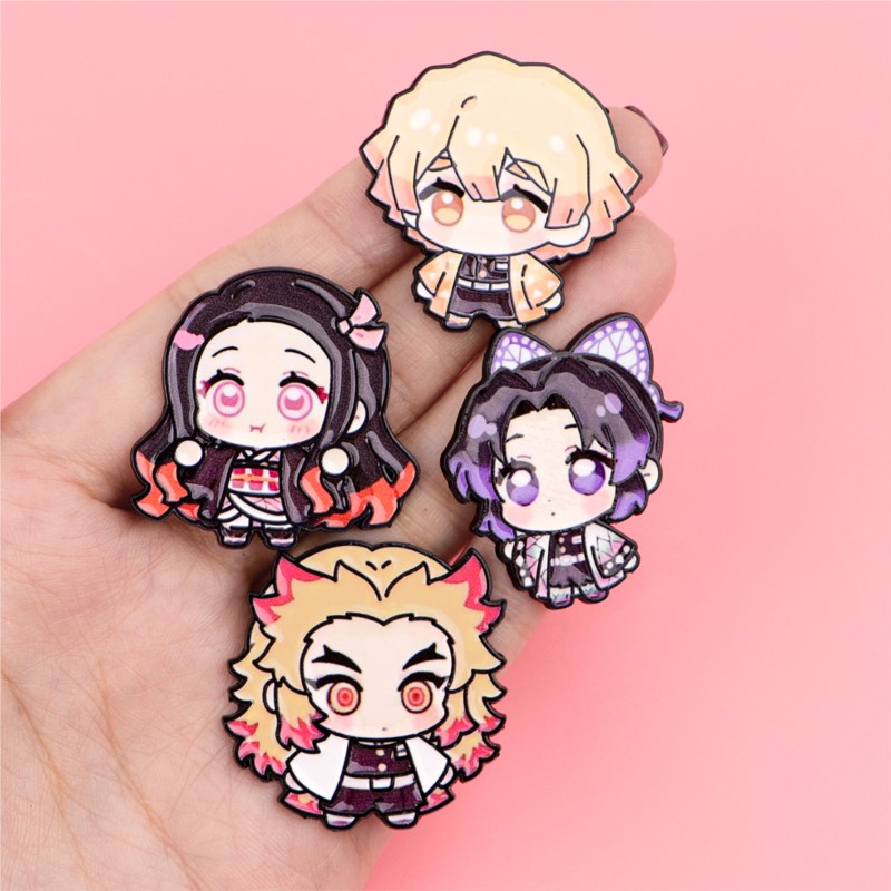 Pins de esmalte de personajes  - Embroidery Garment reseña y precio
