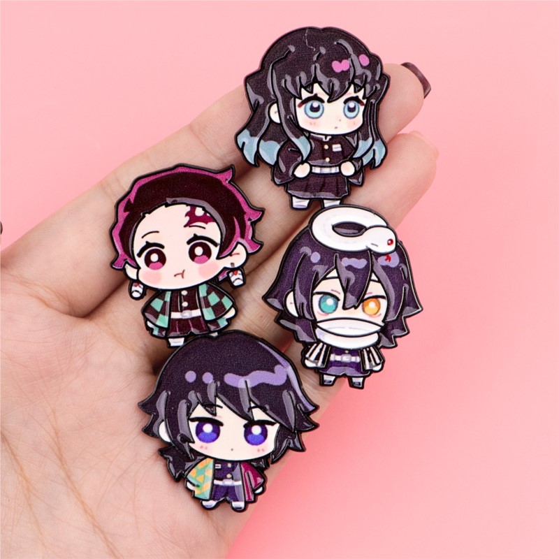 Pins de esmalte de personajes  - Embroidery Garment reseña y precio