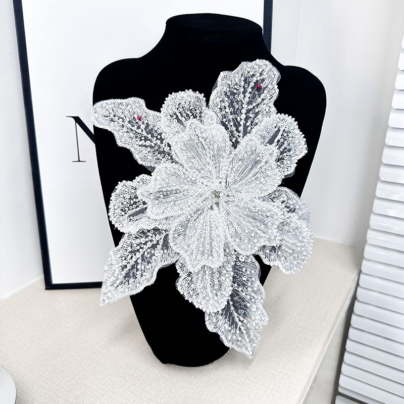 Aplique de Encaje Blanco con L - Embroidery Flower Pattern reseña y precio
